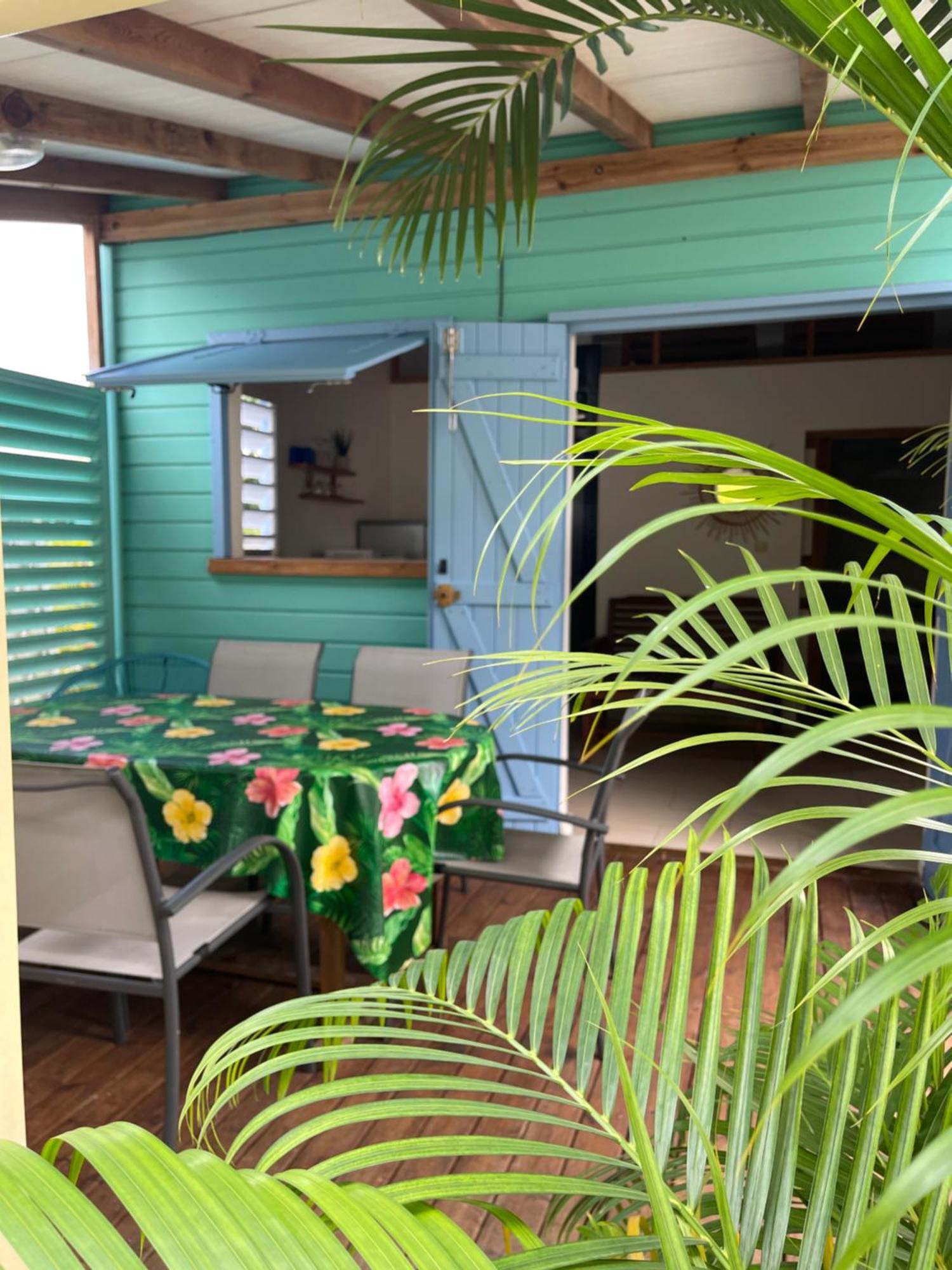 Bungalows Malueva 1 Chambre Et 1 Mezzanine A 5Min De La Plage De La Caravelle Сент-Анн Экстерьер фото
